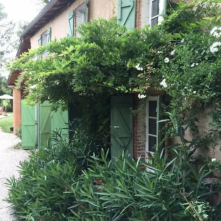 At Le Moulin Neuf * Saint-Laurent (Haute-Garonne)