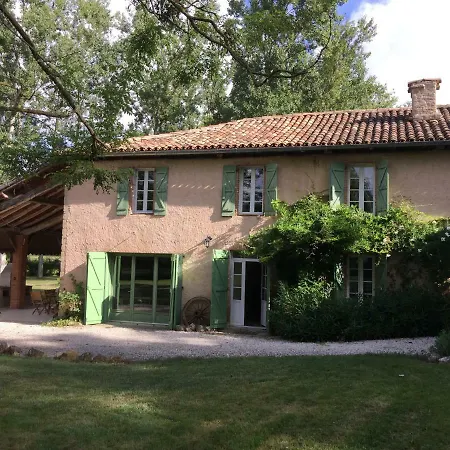 At Le Moulin Neuf Сasa de vacaciones *